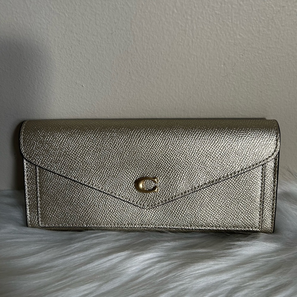 Coach Wyn Soft Wallet‎ Metallic Gold Crossgrain Leather C2327 Excellent